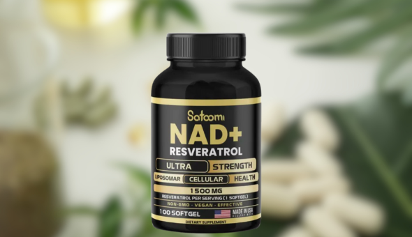 Botella de Resveratrol Satoom NAD+ Ultra Strength, suplemento antioxidante con 1500 mg de resveratrol por cápsula, sobre un fondo natural con cápsulas desenfocadas.